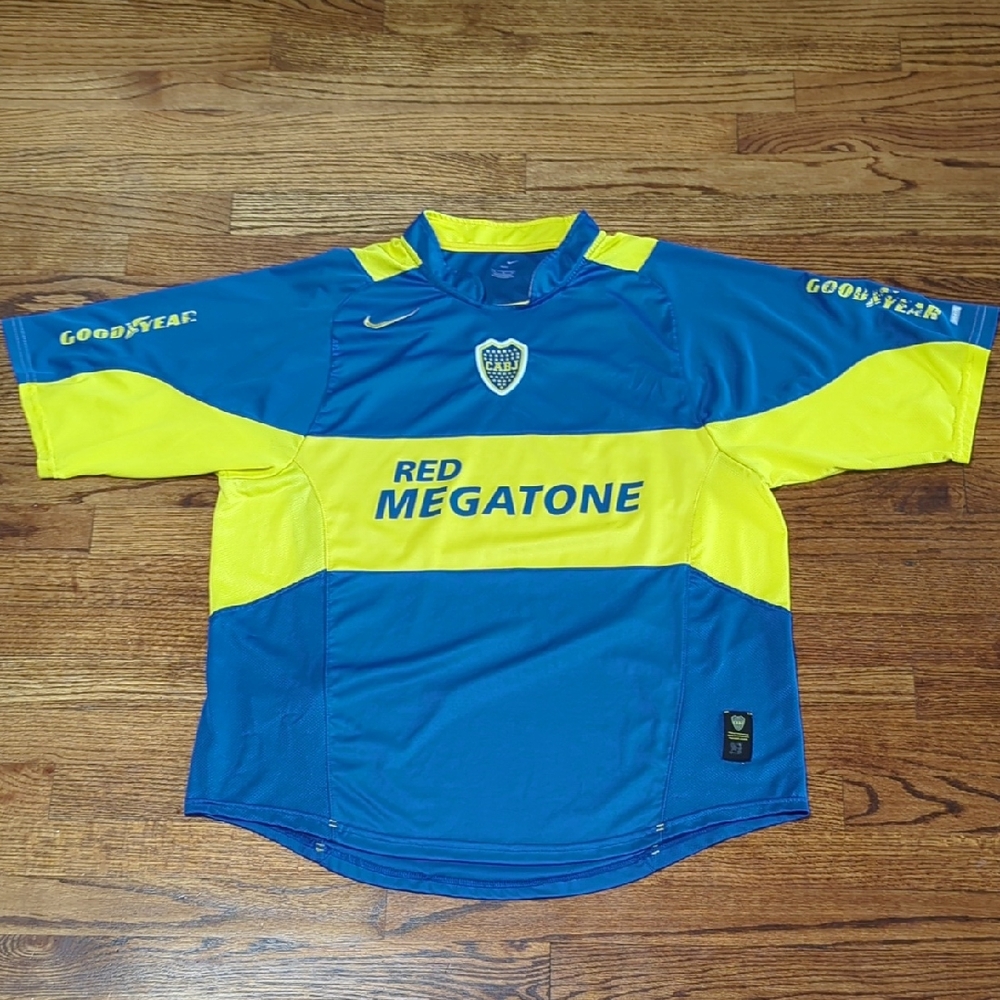 Retro Boca Juniors soccer jersey